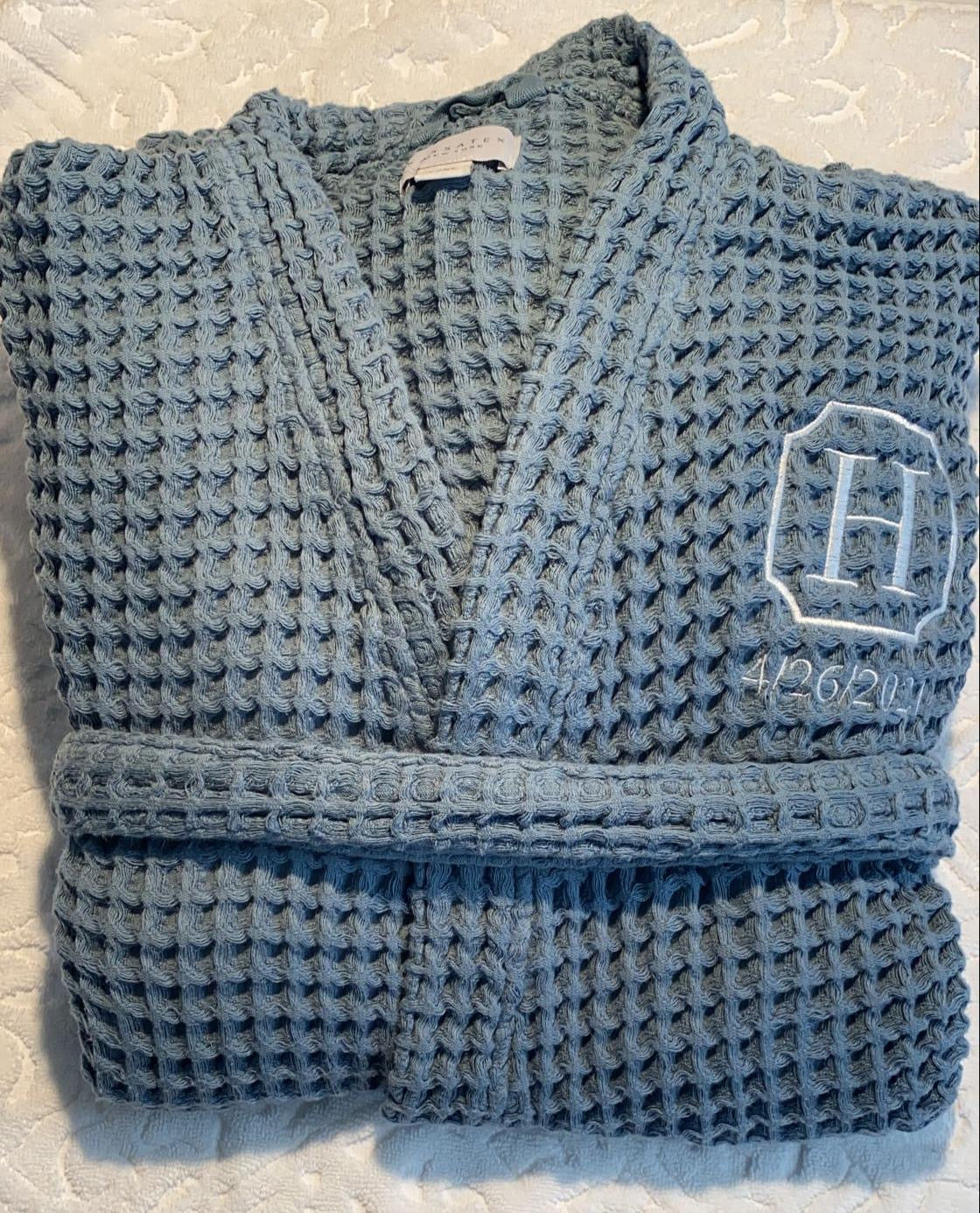 Diapolis Bridesmaid Robes, 100% Cotton, Waffle with Applique Robe | Bridal Party Robes | Bridesmaid Gifts | Sewn in Hanger Loop | Kimono Robe